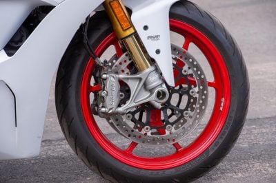 Ducati Super Sport S Ohlins forks