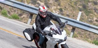2020 Ducati SuperSport S Touring Review | Filling the Gap 2020 Ducati SuperSport S review