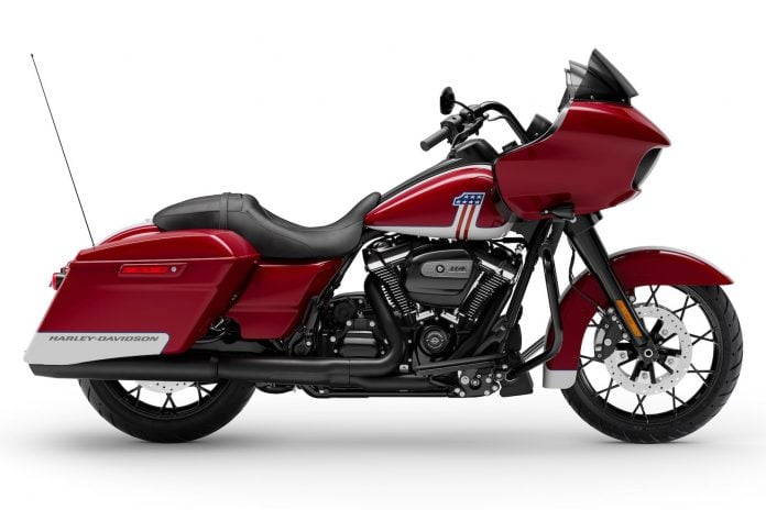 Harley Unveils Patriotic Paint for Road Glide Special (750 Available)