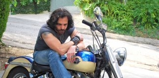 Richard Grieco Interview: Passion for Acting, Motorcycles, and Freedom Richard Grieco Interview: Harley-Davidson Duo-Glide