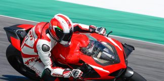 First Ducati Superleggera V4 Delivered In Borgo Panigale: 001/500