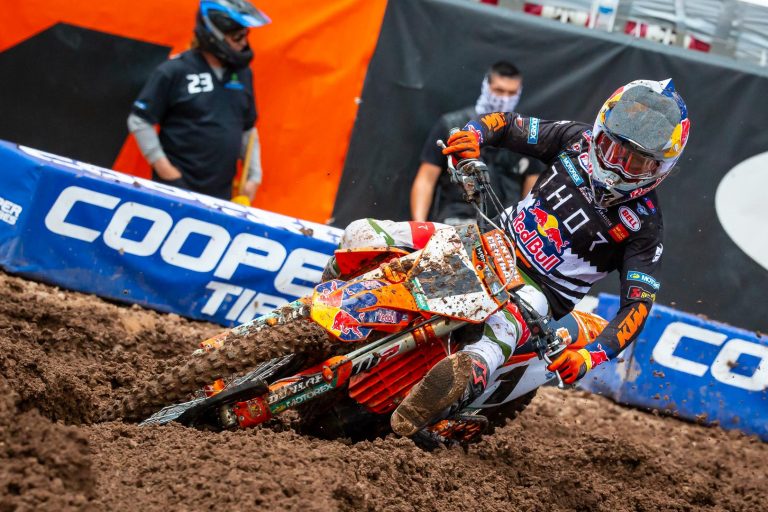SLC6 Supercross Results and Coverage: Webb Wins Wednesday Again