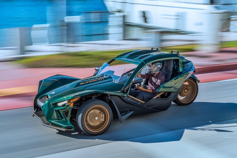 2020 Polaris Slingshot Grand Touring LE First Look (Fast Facts)