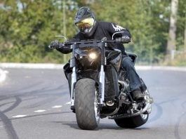 Bee-One Cycles Bomb Boss: V8 Custom Motorcycle