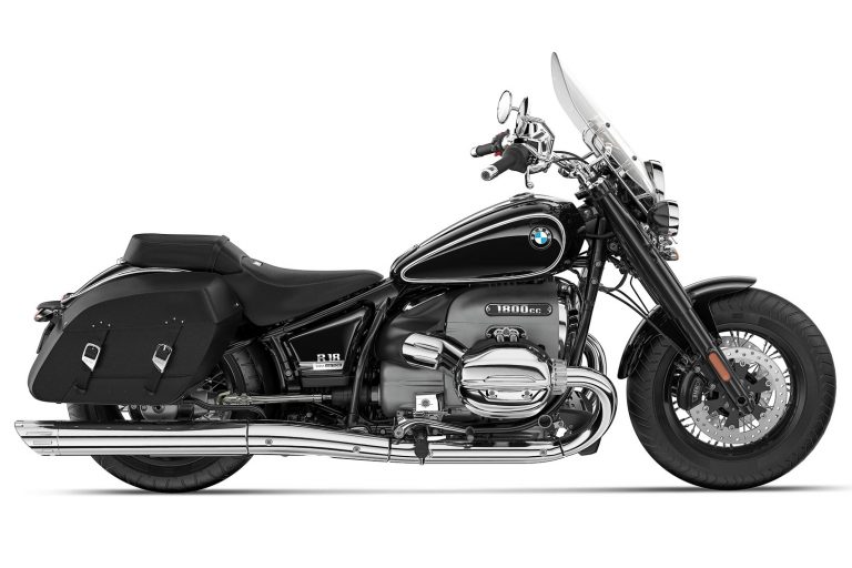2021 BMW R 18 Classic First Look: Touring Motorcycle (9 Fast Facts)