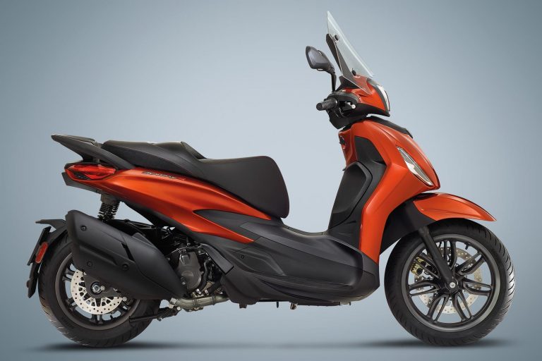 2021 Piaggio Beverly Scooter Lineup First Look (10 Fast Facts)