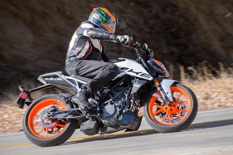 2020 KTM 200 Duke Test: An Expert’s View For Sport Riding 2020 KTM 200 Duke Test: An Expert’s View For Sport Riding