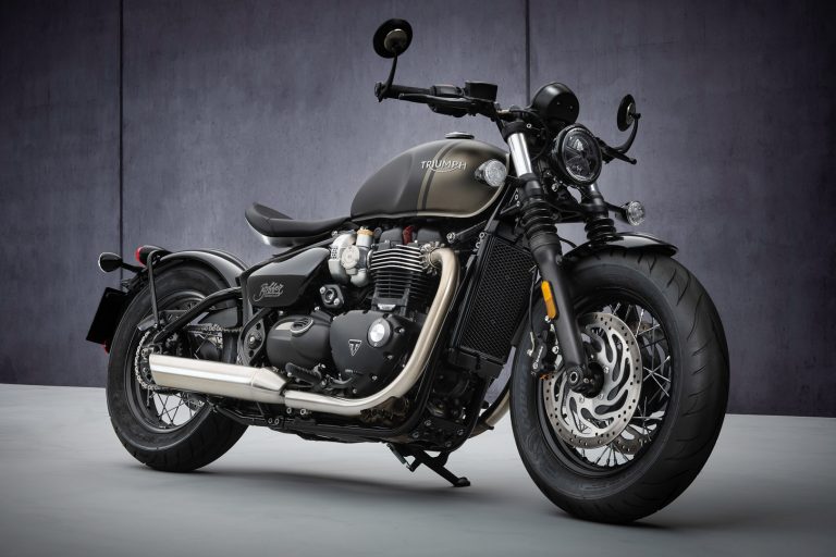 2022 Triumph Bonneville Bobber First Look (11 Fast Facts)