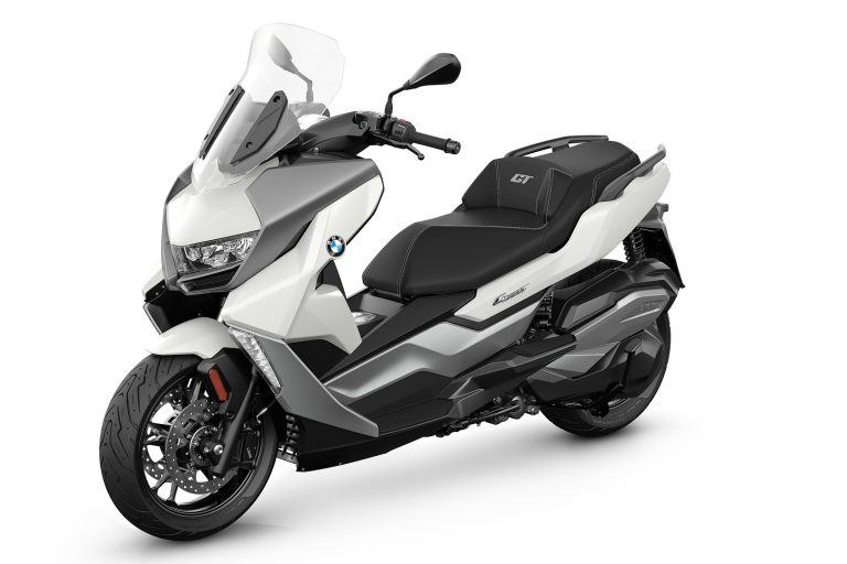 2022 BMW C 400 GT First Look (7 Fast Facts – Urban Mobility Scooter)