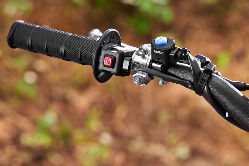 ASV F4 Short Levers – Blue – Fits Yamaha YZ250FX (2015-2022) & YZ450FX (2016-2020)