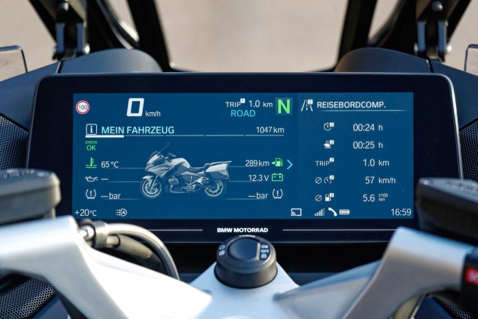 2022 BMW R 1250 RT First Look: Fast Facts for Sport-Touring