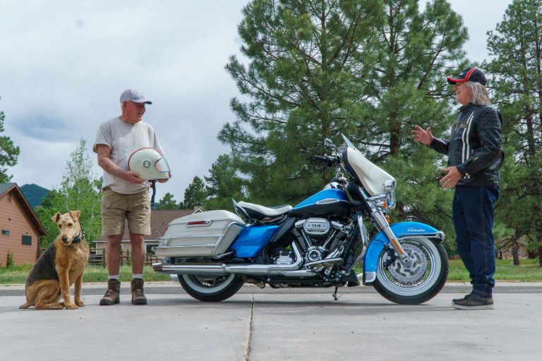 2021 Harley-Davidson Electra Glide Revival Test: Touring the Deserts