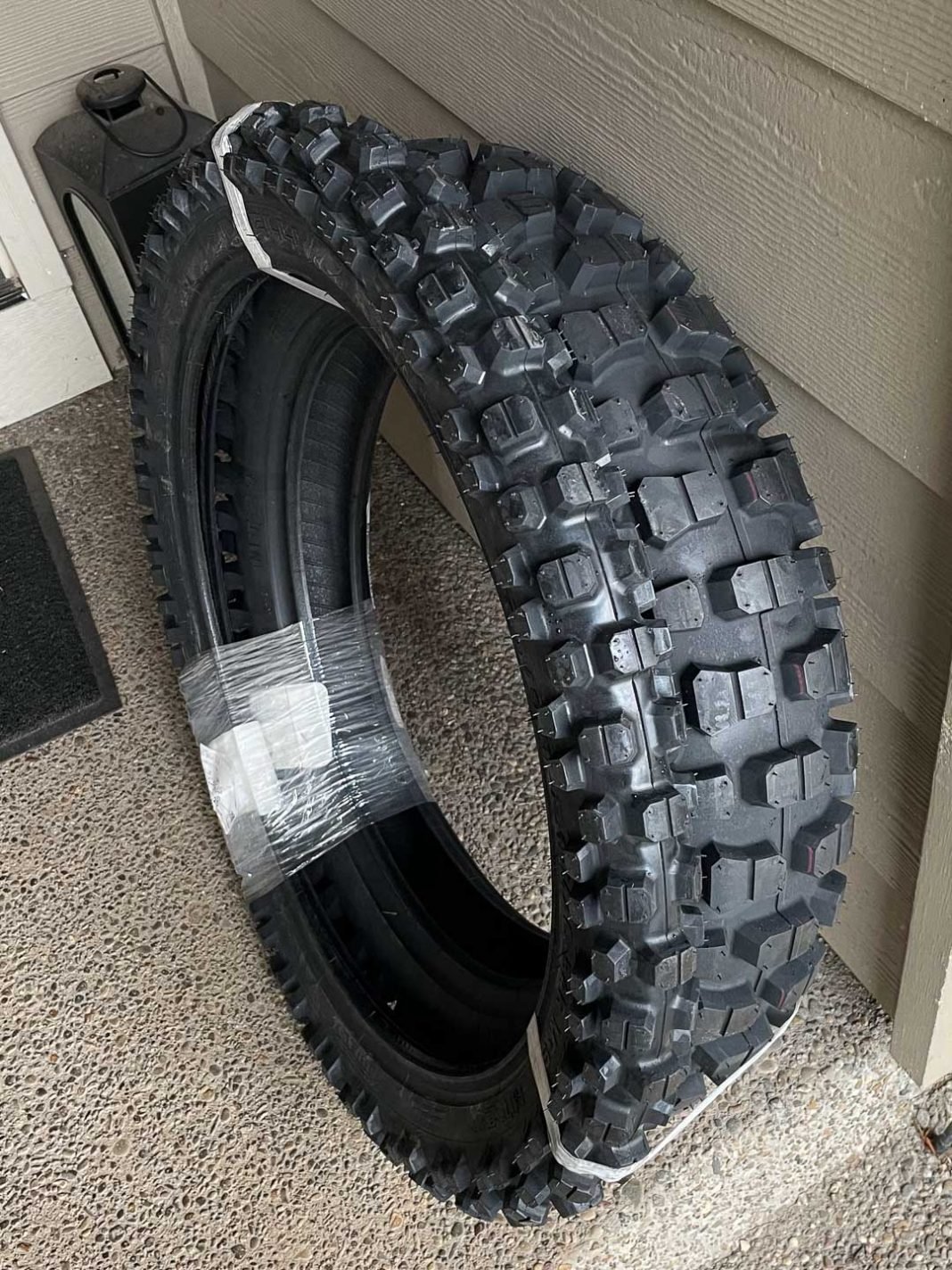 Pirelli MT 21 Rallycross Review: Yamaha Ténéré 700 Project Bike Tires