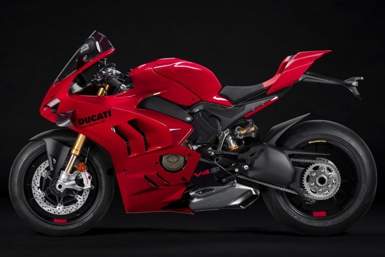 2022 Ducati Panigale V4 Lineup First Look (22 Fast Facts + Photos)