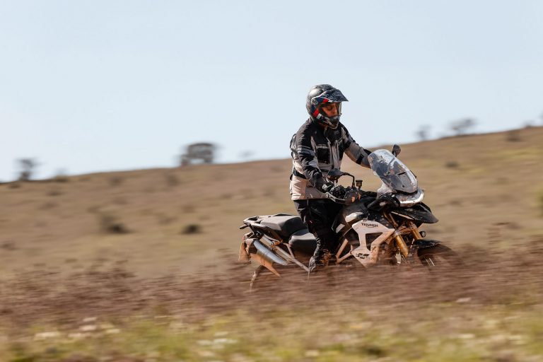 2022 Triumph Tiger 1200 Rally Pro Review [20 Fast Facts]