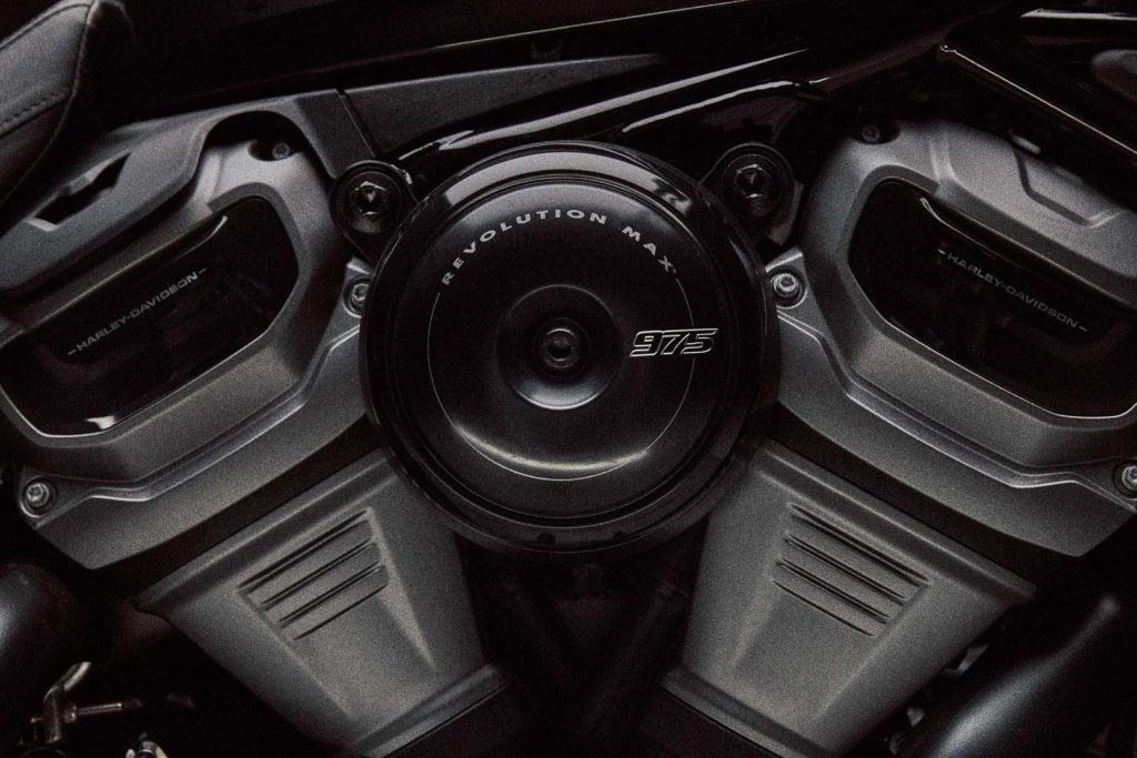 HarleyDavidson Revolution Max 975T Engine First Look 8 Fast Facts