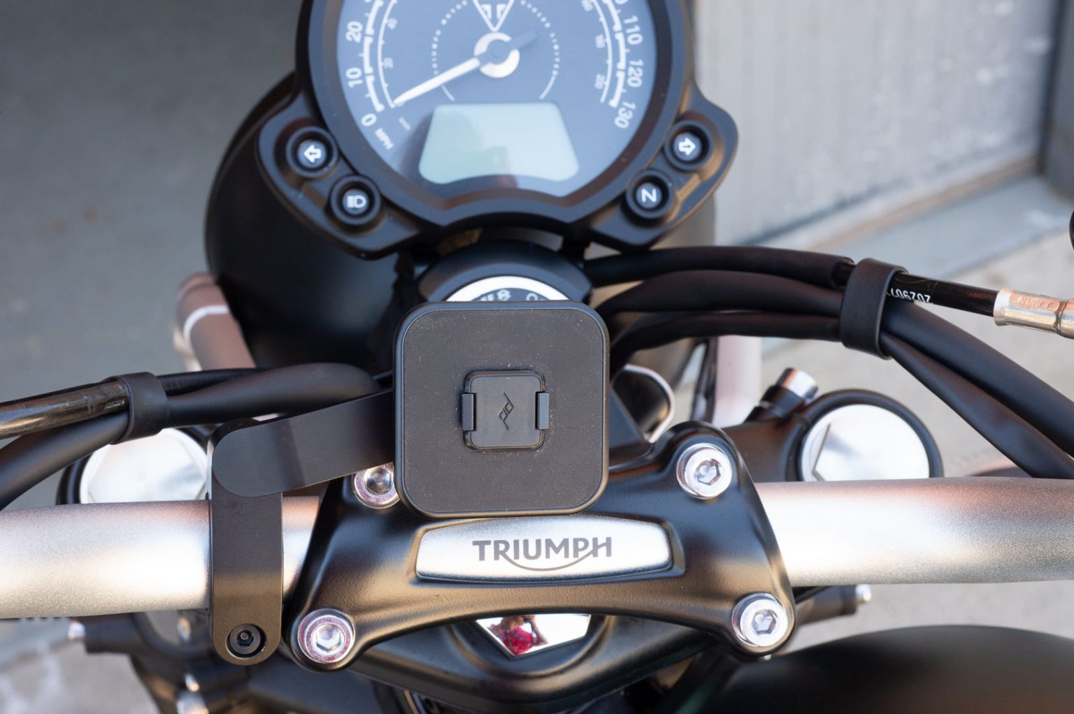 Peak Design Motorcycle Bar Mount Review [For Smartphones]