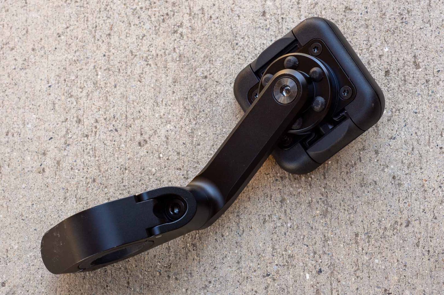 Peak Design Motorcycle Bar Mount Review [For Smartphones]
