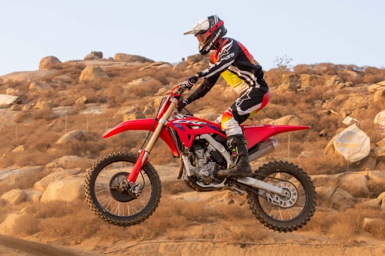 Alpinestars Tech 10 Supervented Boots Review [Very Cool]
