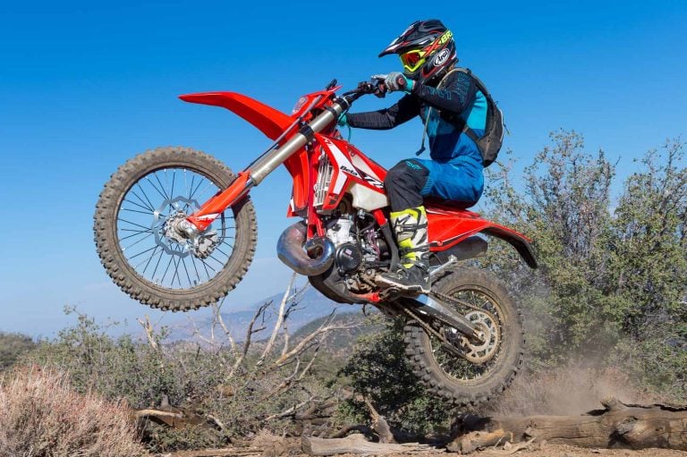 2022 Beta 200 RR Review [Off-Road Motorcycle Test]