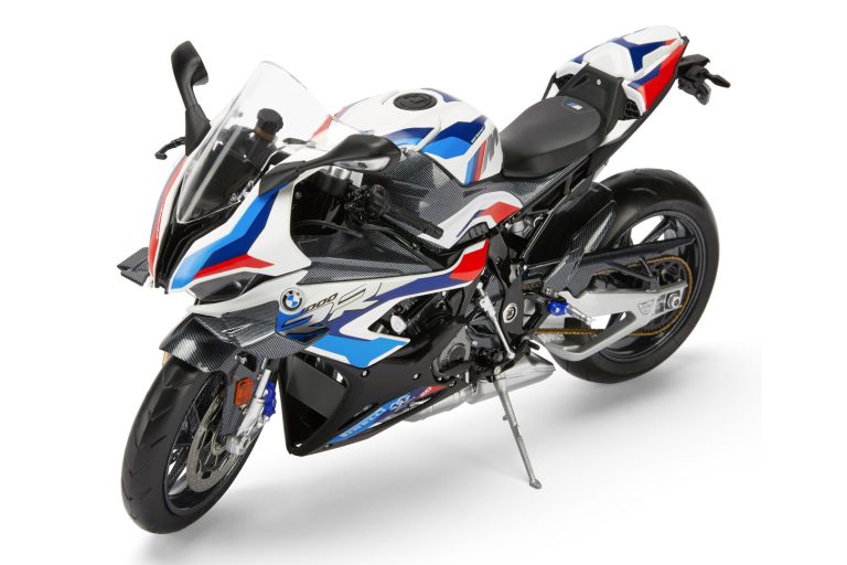 BMW M 1000 RR Scale Model First Look [+ 3 More]