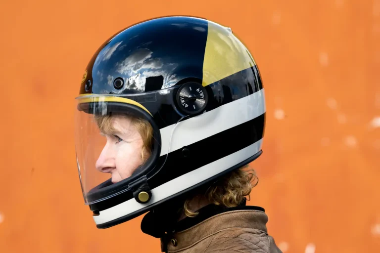 Bell Bullitt Helmet Review [Premium Retro Full-Face Styling]
