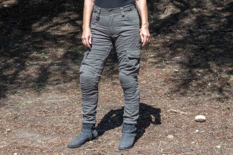 MotoGirl Lara Cargo Pants Review [Technical Motorcycle Gear]