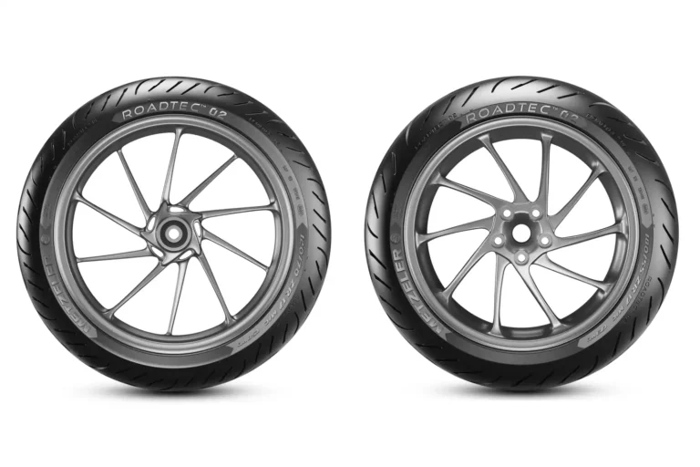 Metzeler Roadtec 02 Tires First Look [Super-Sport Touring Rubber]