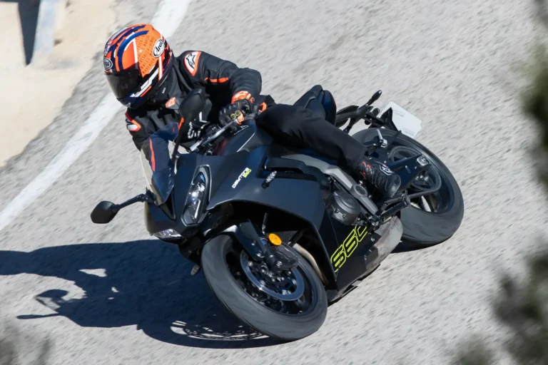 2025 Triumph Daytona 660 Review [10 Fast Facts From Spain]