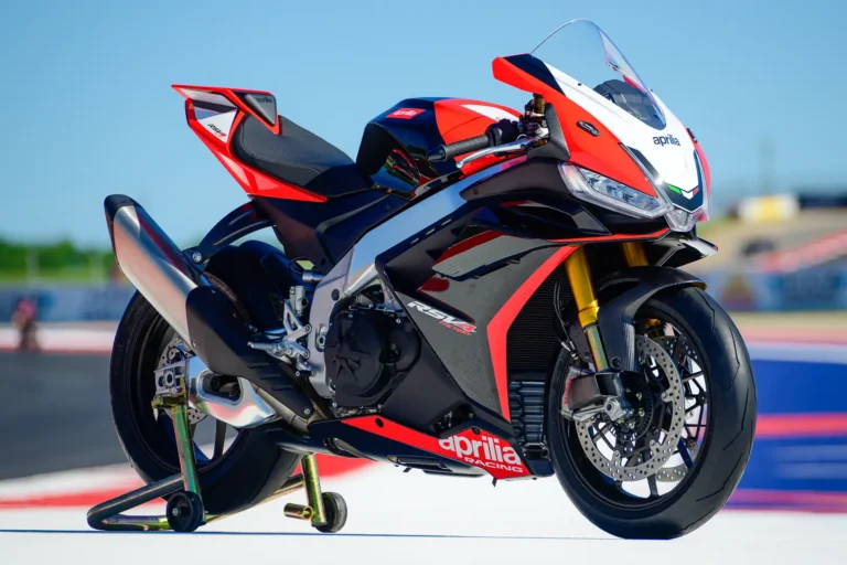 2024 Aprilia V4 Factory SE-09 SBK Special Editions First Look