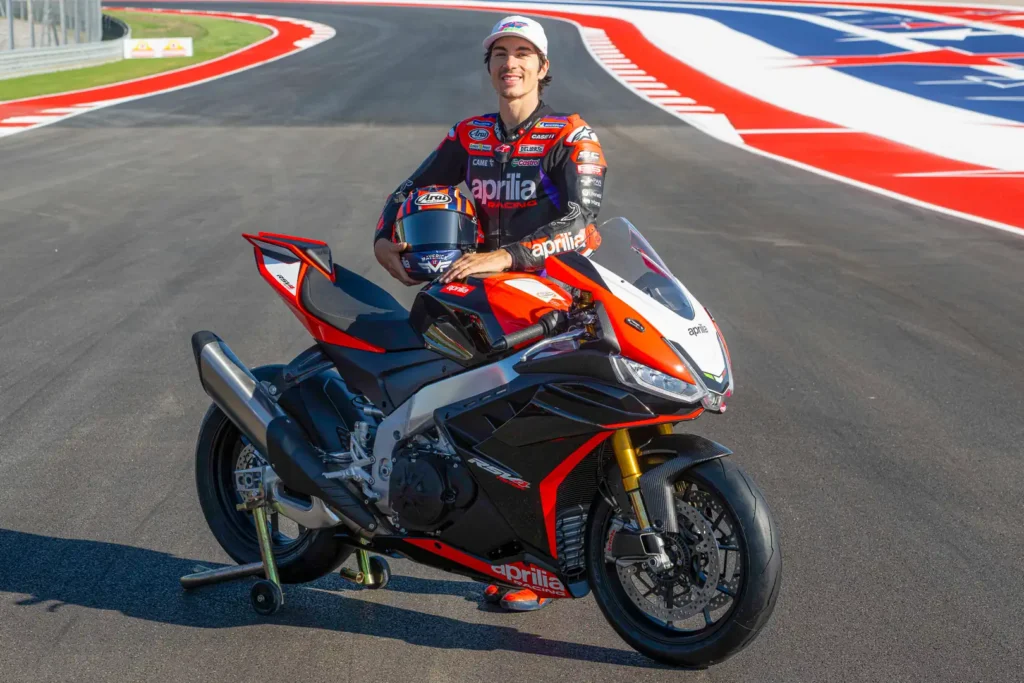 Maverick Viñales seated on the 2024 Aprilia RSV4 Factory SE-09 SBK at Circuit of the Americas