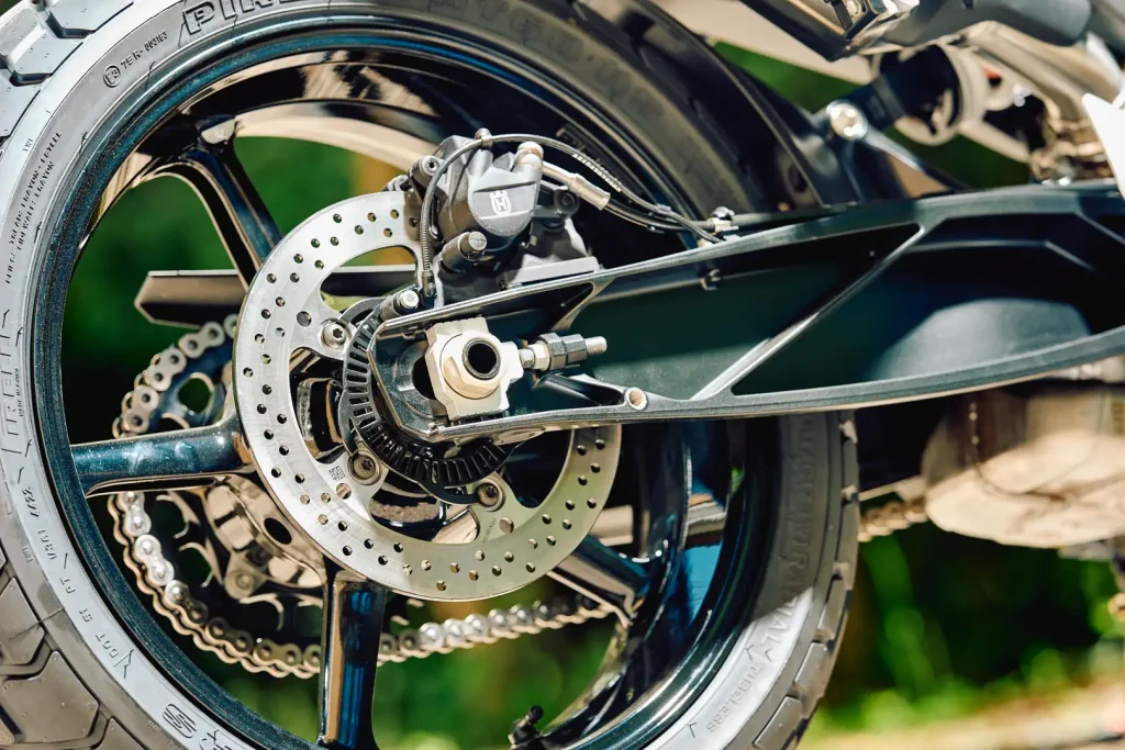 2024 Husqvarna Svartpilen 801 rear wheel and brake