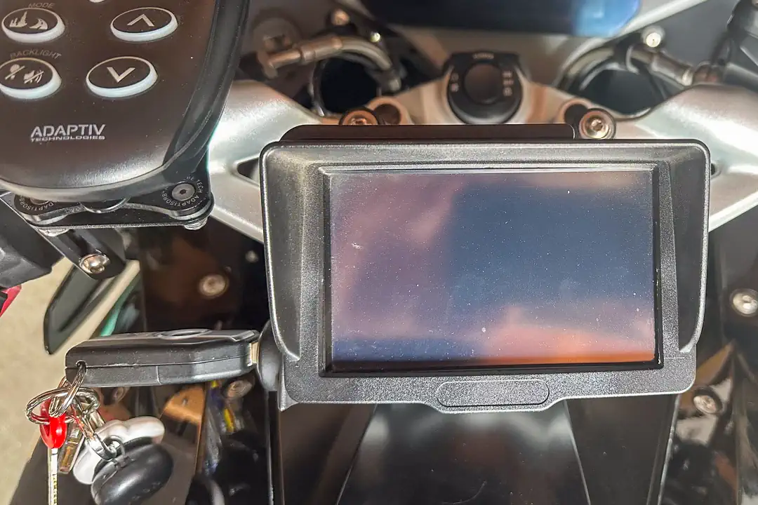 thumbnail image 2 of Carpuride W702 Wireless Apple Carplay & Android Auto Motorcycle Stereo – 7-Inch IPS Touchscreen, IP67 Waterproof, 5G WiFi, Bluetooth Transmitter 2 of 6
