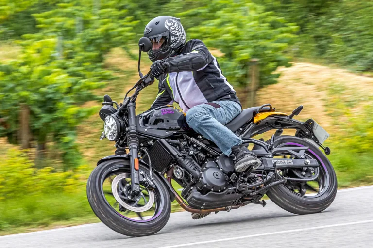 2024 Royal Enfield Guerrilla 450 Test in Barcelona