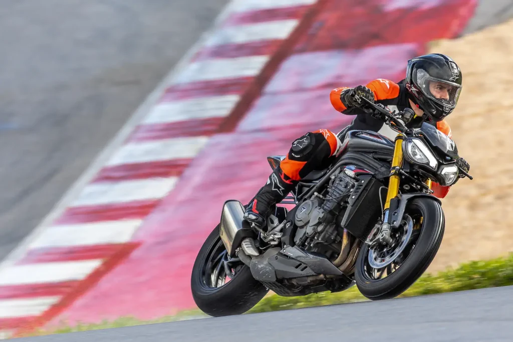 Alpinestars Supertech R10 Helmet Review: Track ready