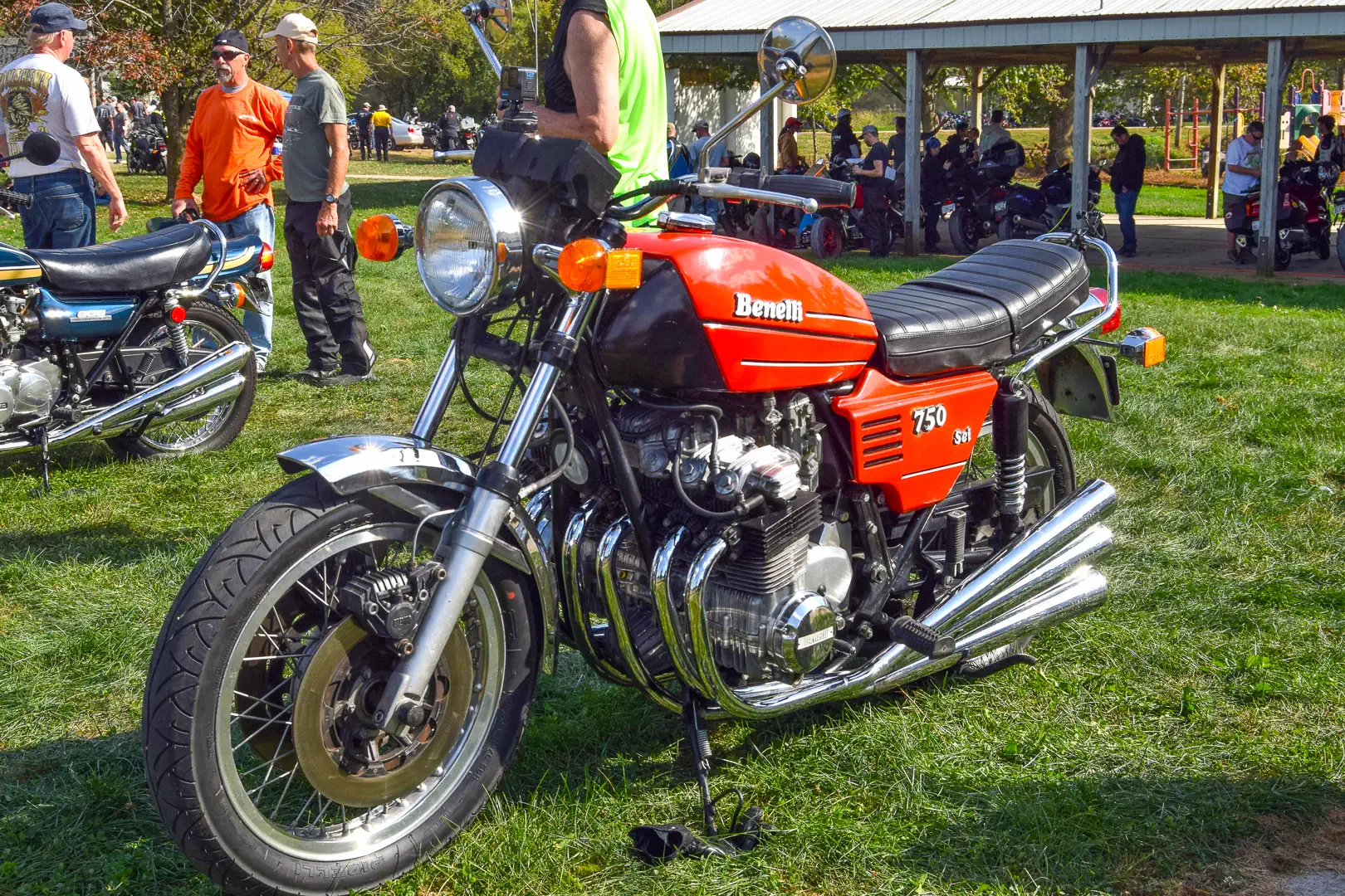 Benelli Sei 750
