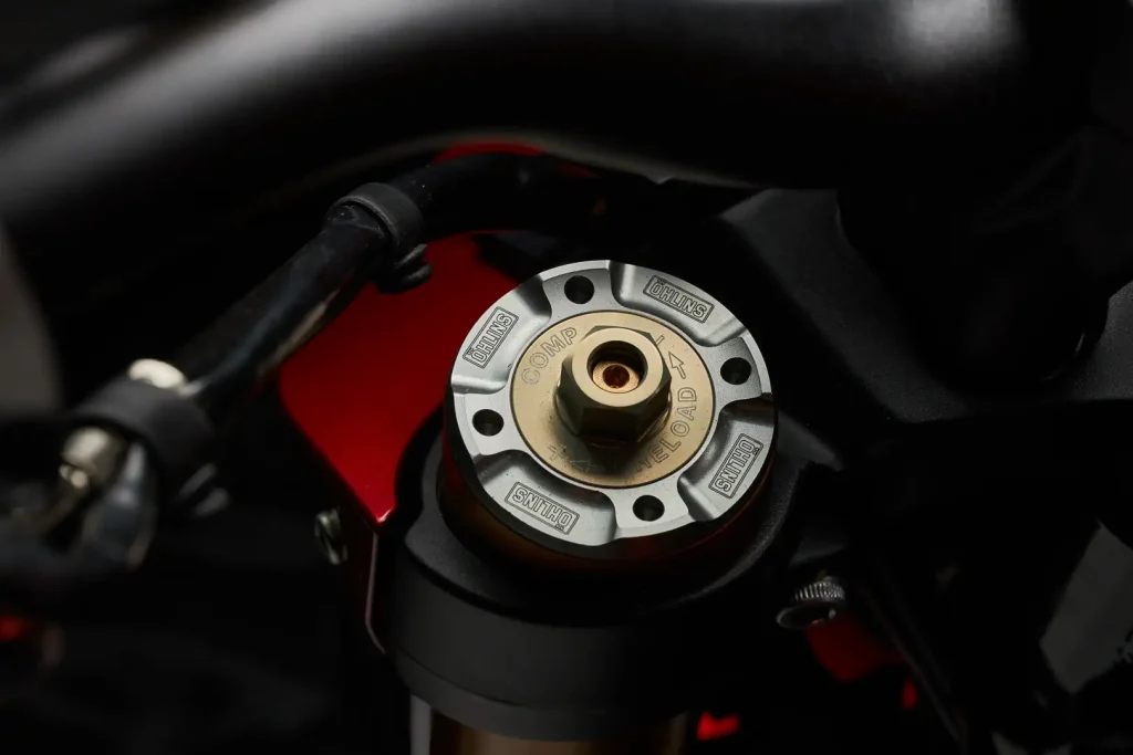 2026 MV Agusta Brutale Serie Oro: Ohlins suspension