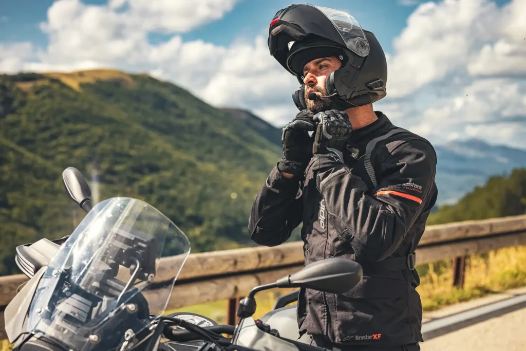 Schuberth C5 ANC Helmet First Look: Modular Helmet