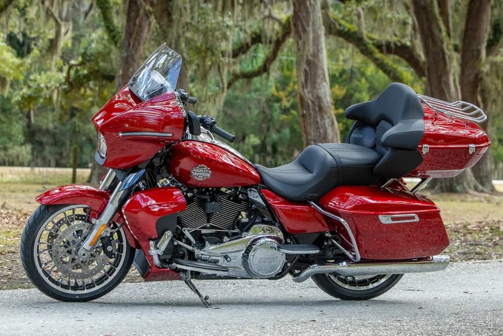 2026 Harley-Davidson Grand American Touring Motorcycles Test: Colors