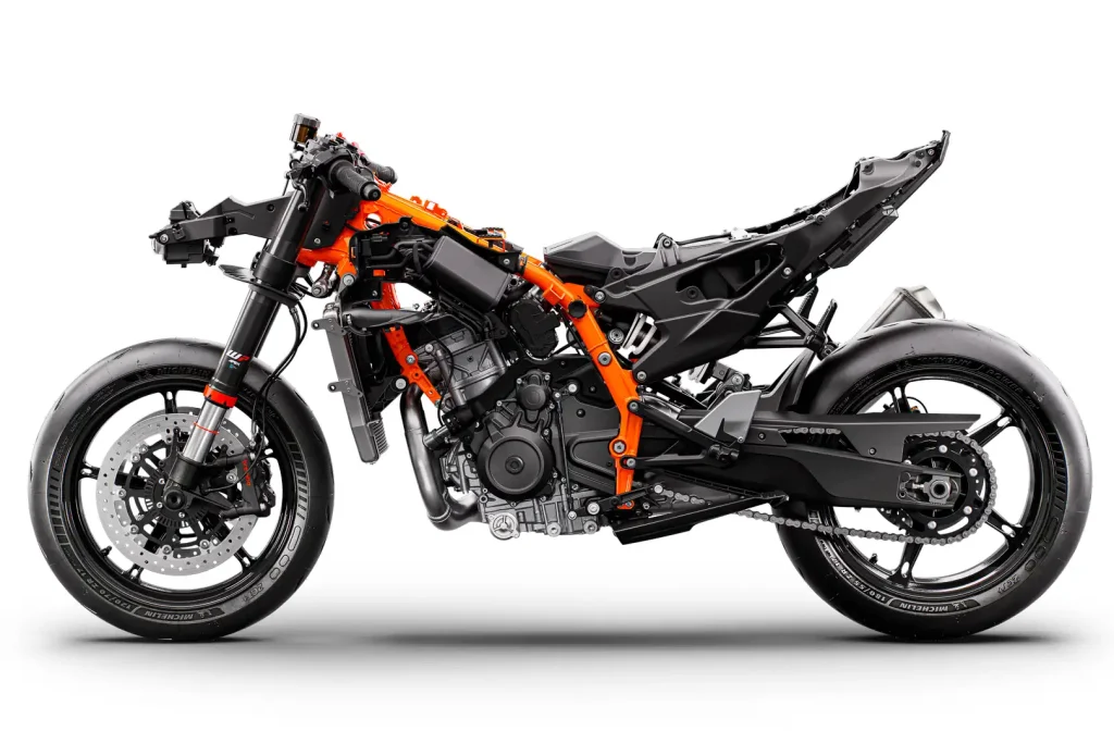 2026 KTM 990 RC R Review: Specifications