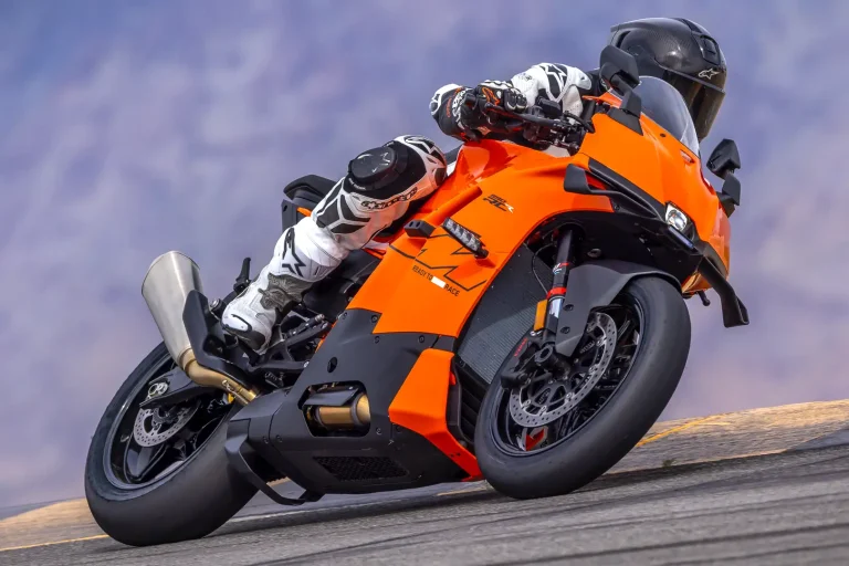 KTM 990 RC R Review: Fast Facts - image 2