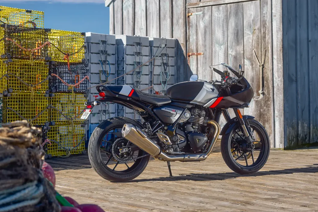 2026 Triumph Thruxton 400 Review: Motorcycle for novice riders with a sense of style