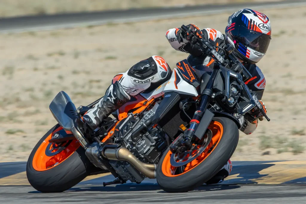 Continental ContiSportAttack 5 Review: KTM 990 Duke R