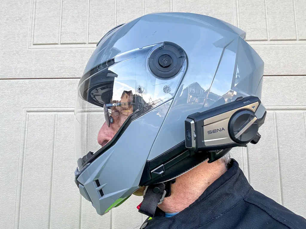 HJC i80 Review: With Sena 50C attached