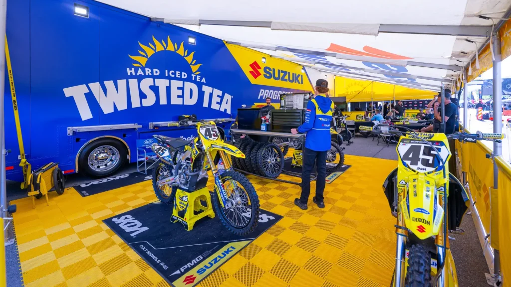 RM Army Boot Camp: Ken Roczen and Suzuki