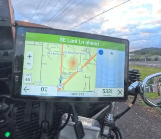 Garmin Zumo R1 Motorcycle Radar System Review: Safety First