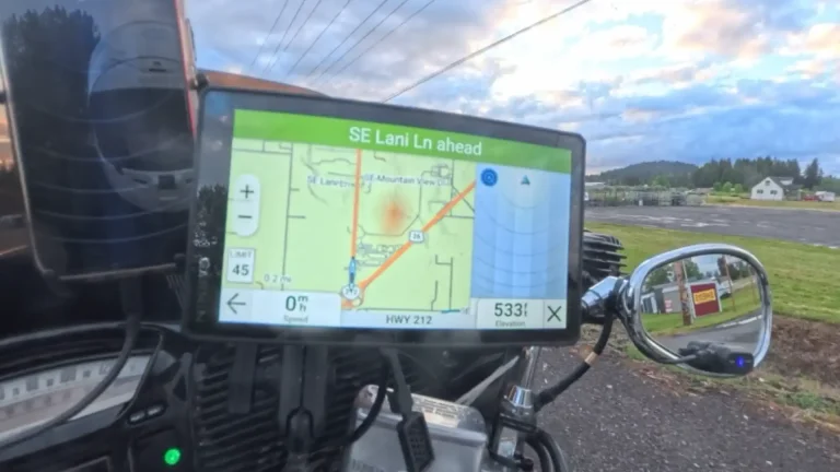 Garmin Zumo R1 Motorcycle Radar System Review: Safety First