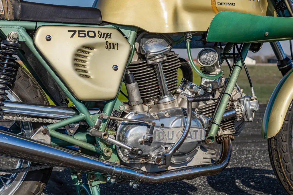 1974 Ducati 750 SS Green Frame Hits Mecum Monterey Auction: Desmodromic V-twin