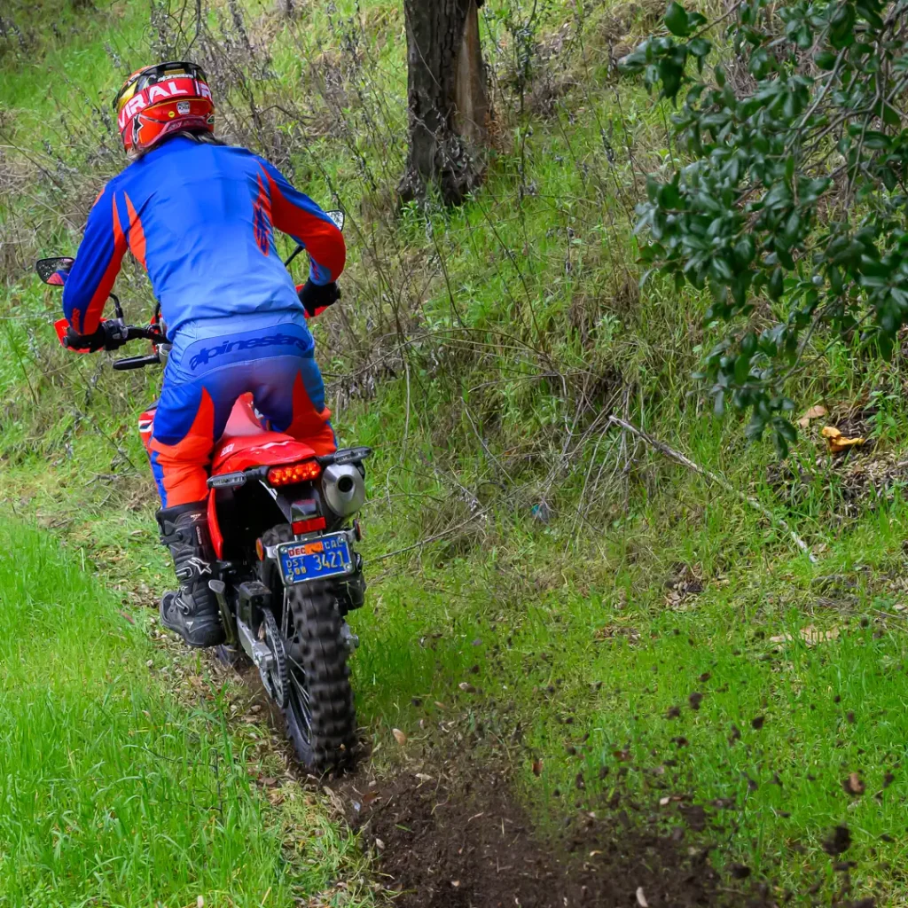 Pirelli Scorpion XC Mid Hard Tire Review: Off-road tires