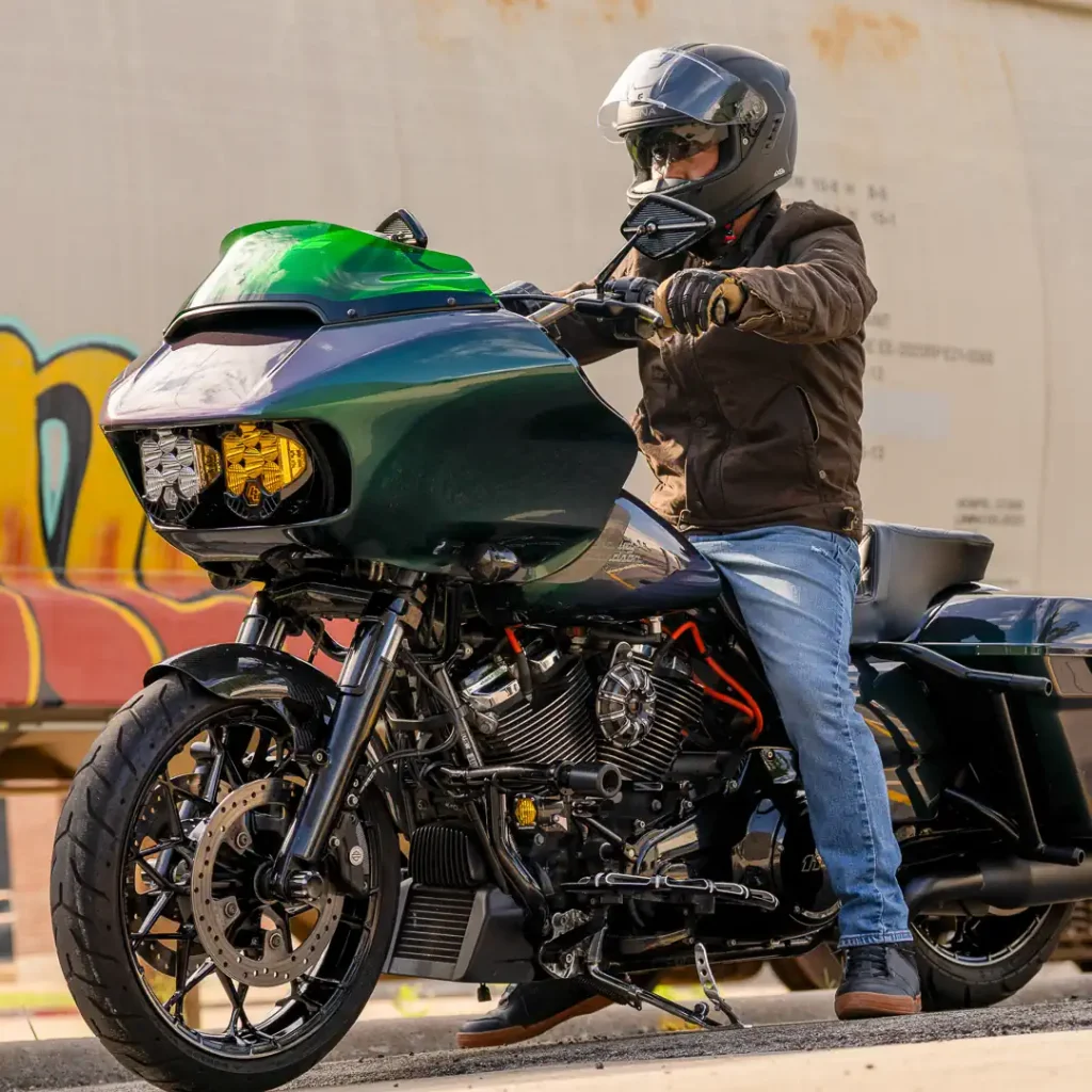 Sena Phantom XB Helmet First Look: Extreme Bass